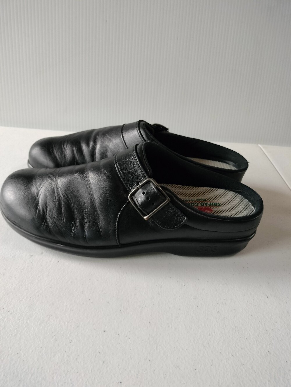 SAS Tripad Comfort Womens Black Leather Slip On Clogs Mules 10 Travel